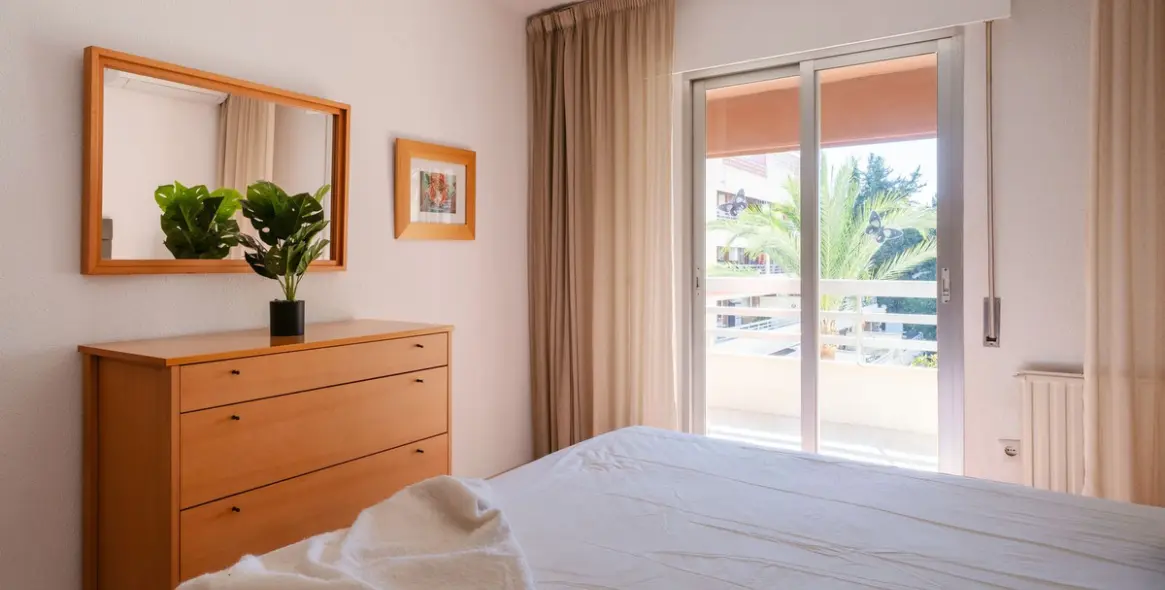 Sale of middle floor apartment in Marbella 14