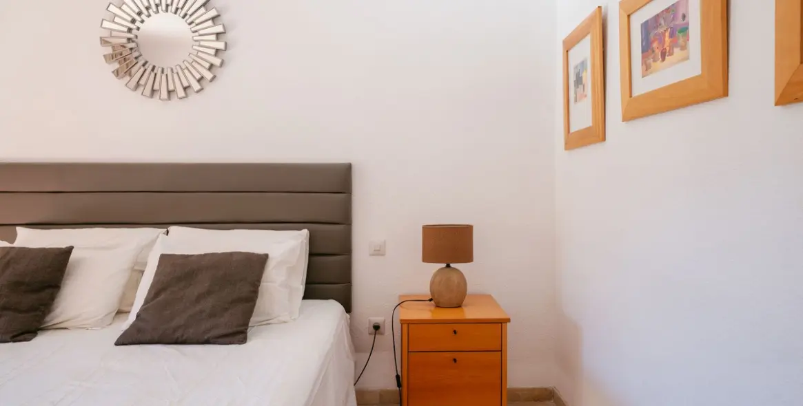 Sale of middle floor apartment in Marbella 15