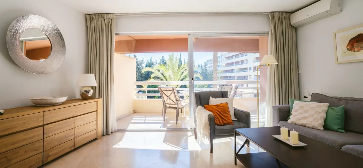 Продажа апартаментов на среднем этаже в Marbella 0