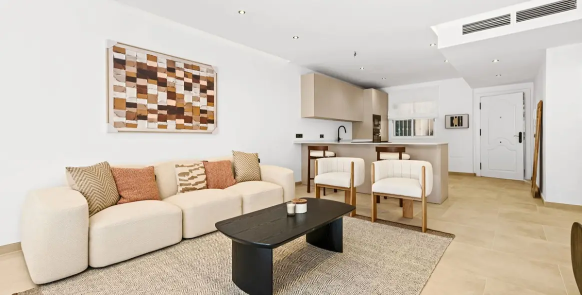 Продажа апартаментов на первом этаже в Nueva Andalucía 1