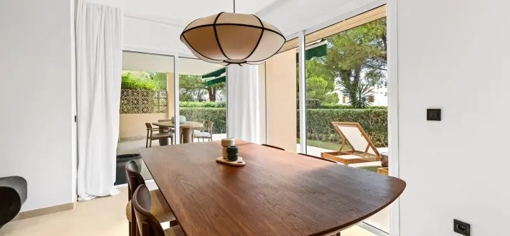 Продажа апартаментов на первом этаже в Nueva Andalucía 2