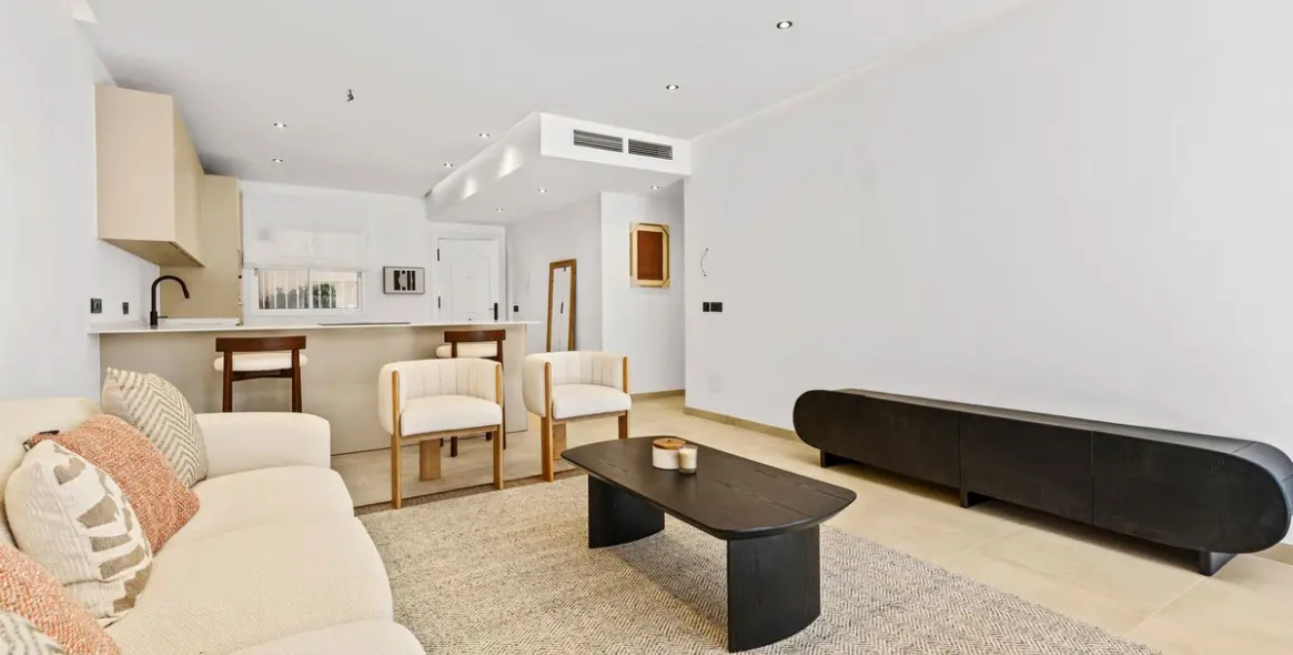 Продажа апартаментов на первом этаже в Nueva Andalucía 14