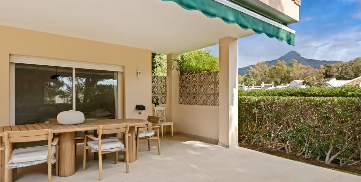 Продажа апартаментов на первом этаже в Nueva Andalucía 23