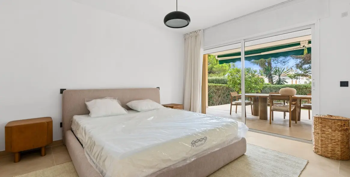 Продажа апартаментов на первом этаже в Nueva Andalucía 25