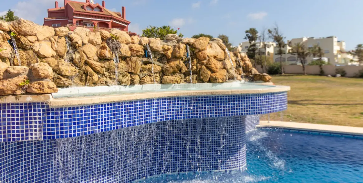 Продажа апартаментов на первом этаже в Elviria 22