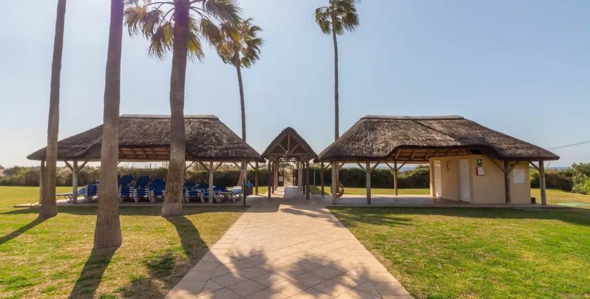 Продажа апартаментов на первом этаже в Elviria 24