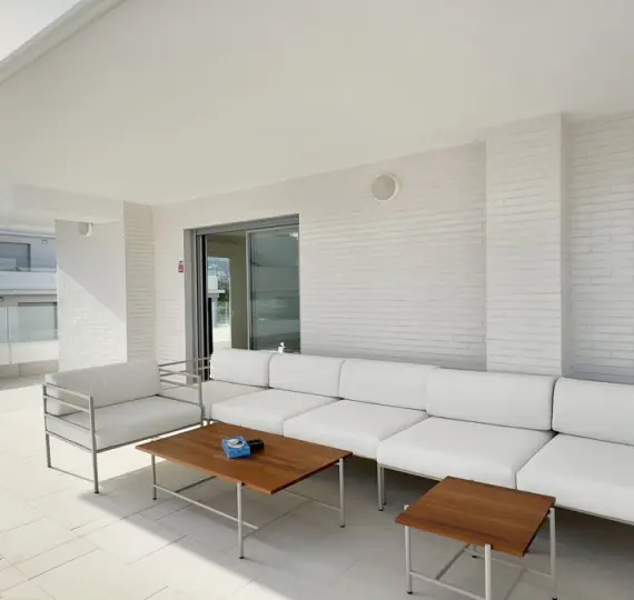 Sale of penthouse in Nueva Andalucía