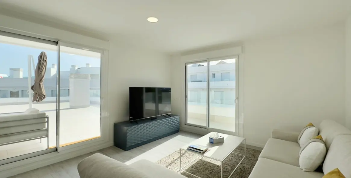 Sale of penthouse in Nueva Andalucía 10