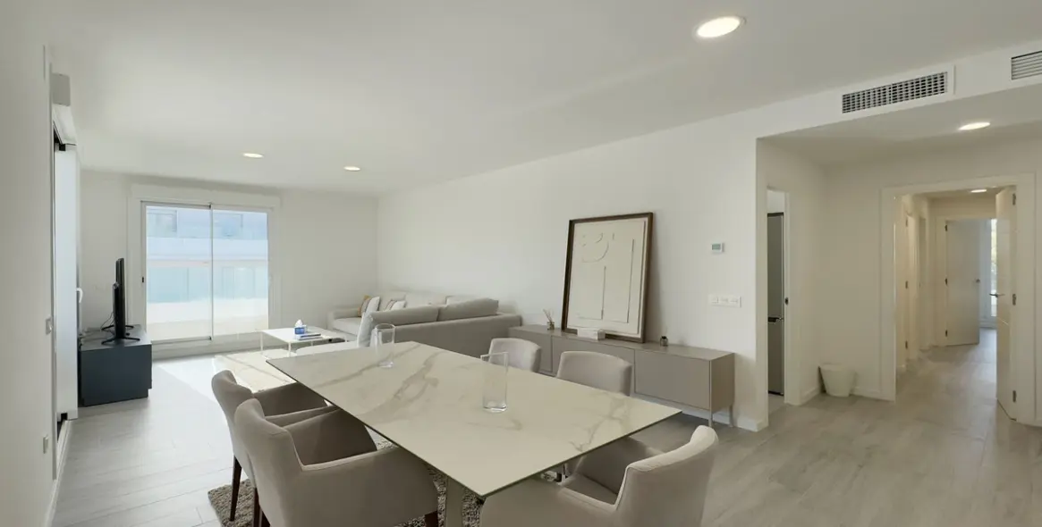 Sale of penthouse in Nueva Andalucía 11
