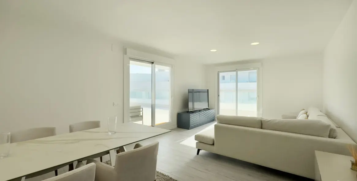 Sale of penthouse in Nueva Andalucía 13