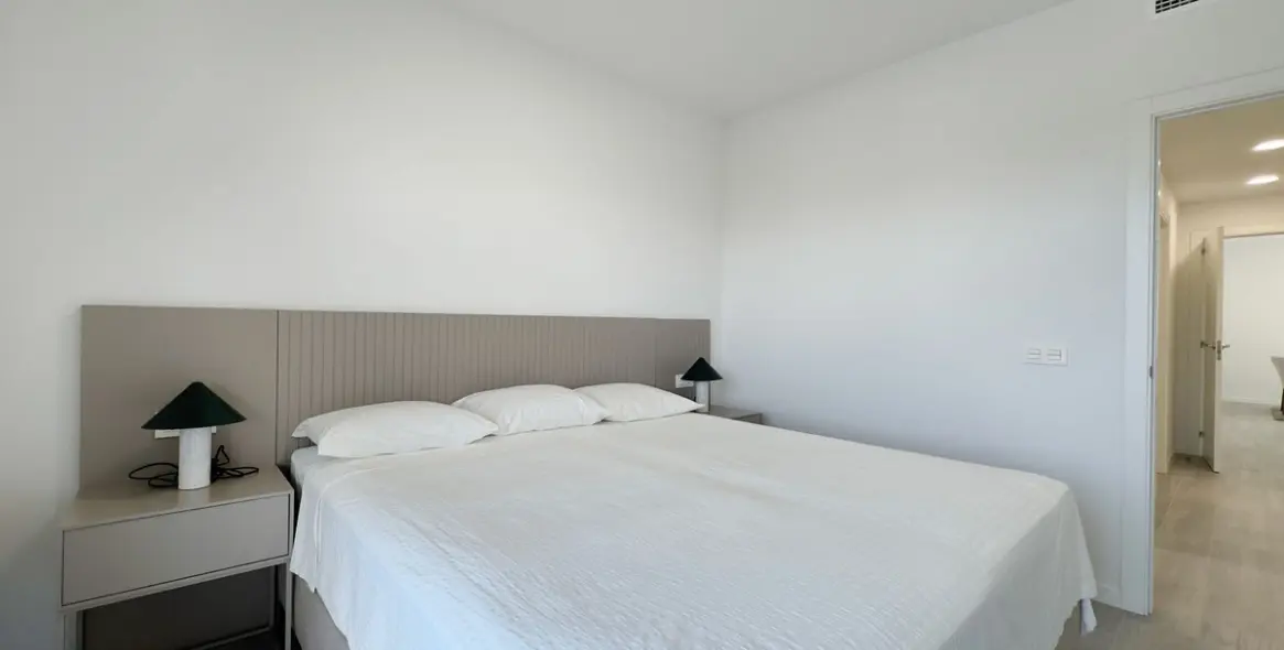 Sale of penthouse in Nueva Andalucía 15