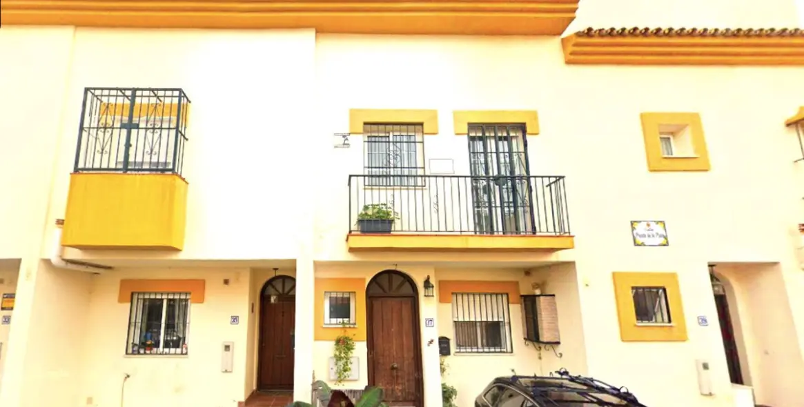 Продажа таунхауса в Estepona 1