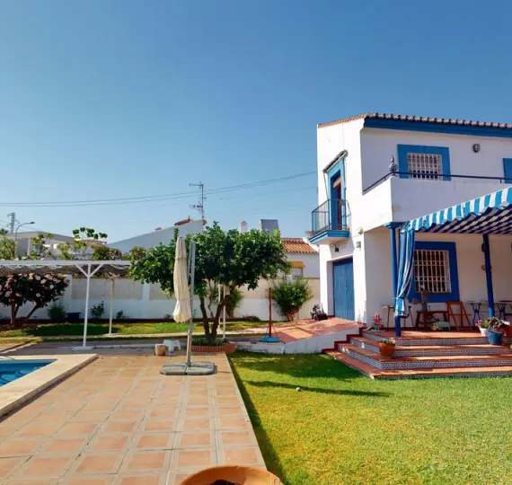 Продажа  отдельно стоящей виллы в Chilches