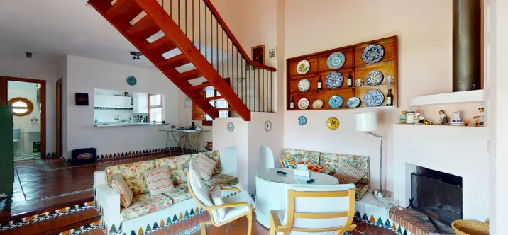 Продажа  отдельно стоящей виллы в Chilches 4