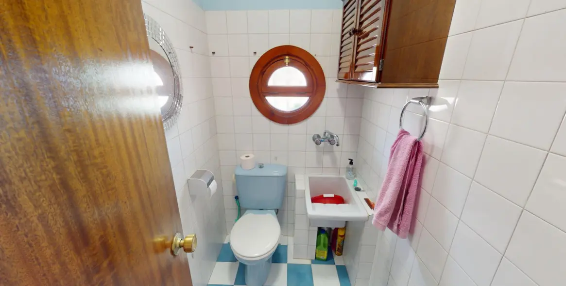 Продажа  отдельно стоящей виллы в Chilches 12