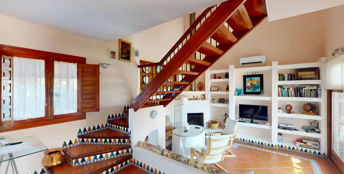 Продажа  отдельно стоящей виллы в Chilches 16