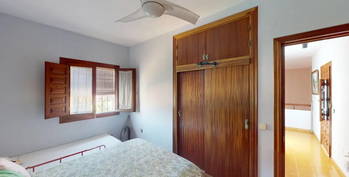 Sale of detached villa in Chilches 22