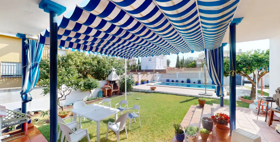 Sale of detached villa in Chilches 42