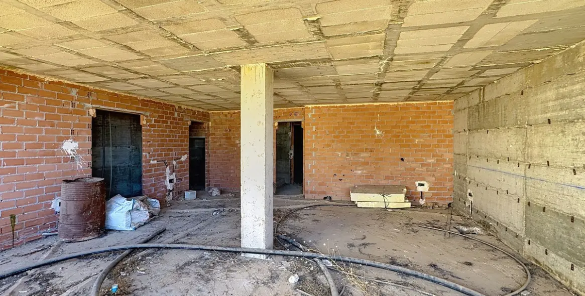 Sale of detached villa in Valtocado 4