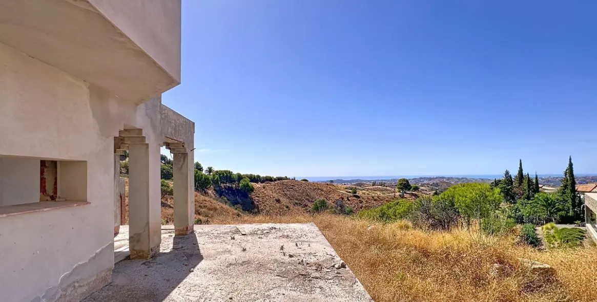 Sale of detached villa in Valtocado 7