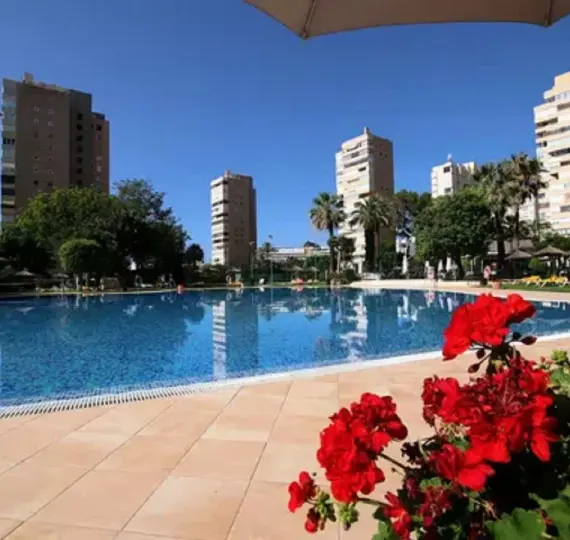 Venta de apartamento en planta media en Torremolinos