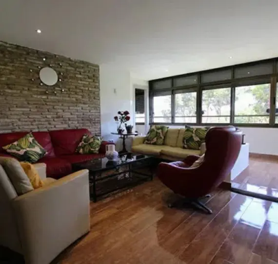 Venta de apartamento en planta media en Torremolinos