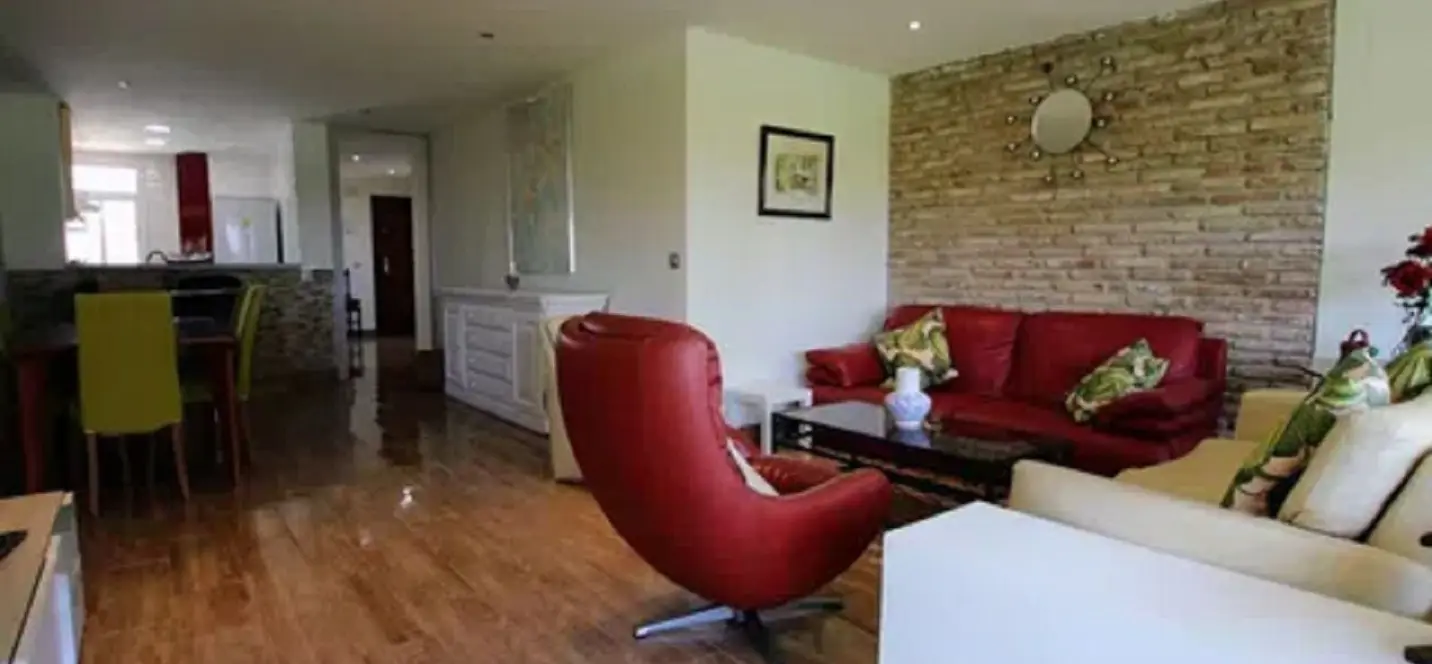 Sale of middle floor apartment in Torremolinos 4