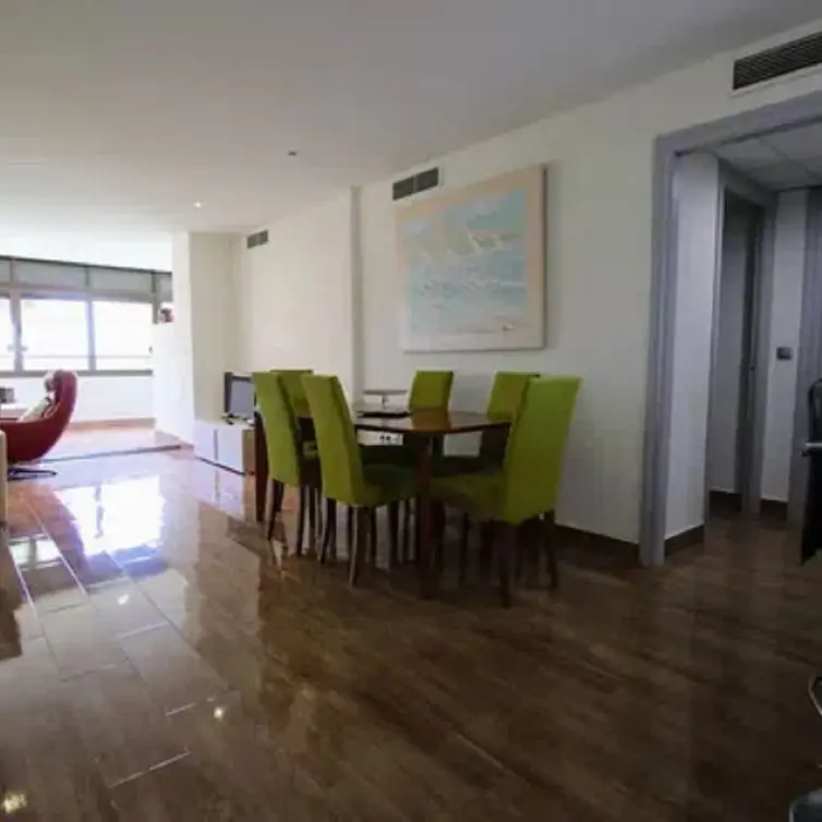 Sale of middle floor apartment in Torremolinos