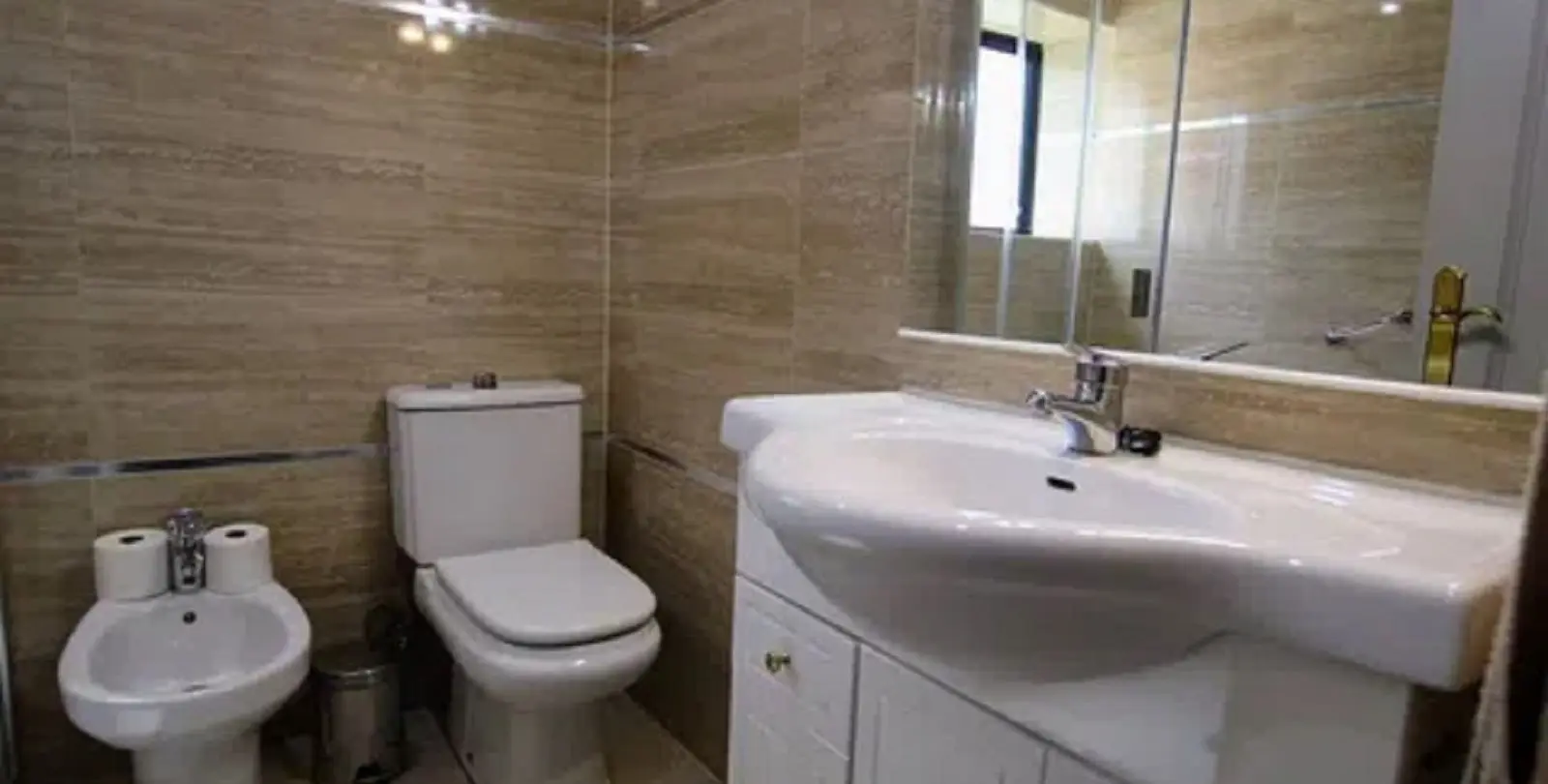 Продажа апартаментов на среднем этаже в Torremolinos 12