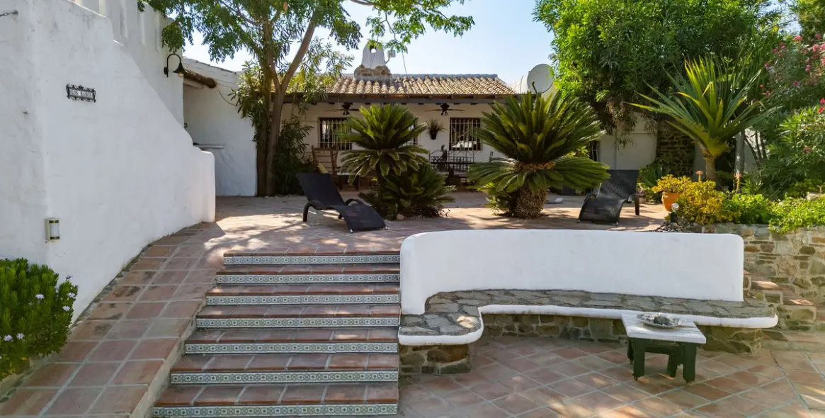 Sale of finca - cortijo in Almayate 10