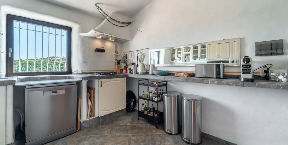 Sale of finca - cortijo in Almayate 12
