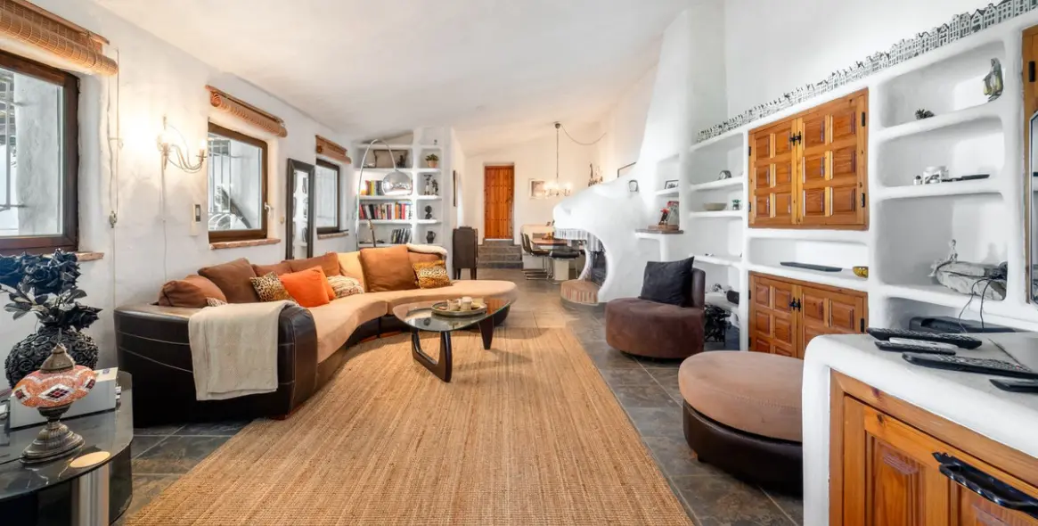 Sale of finca - cortijo in Almayate 16