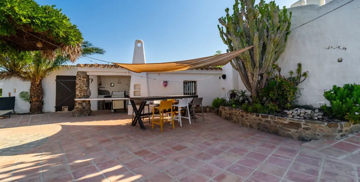 Sale of finca - cortijo in Almayate 34