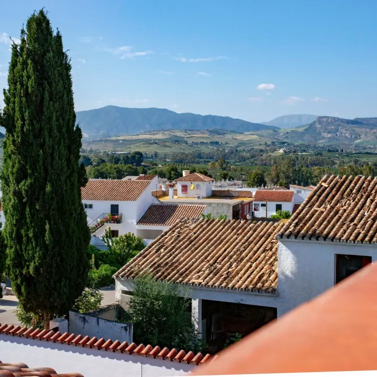 Venta de hostal en Pizarra