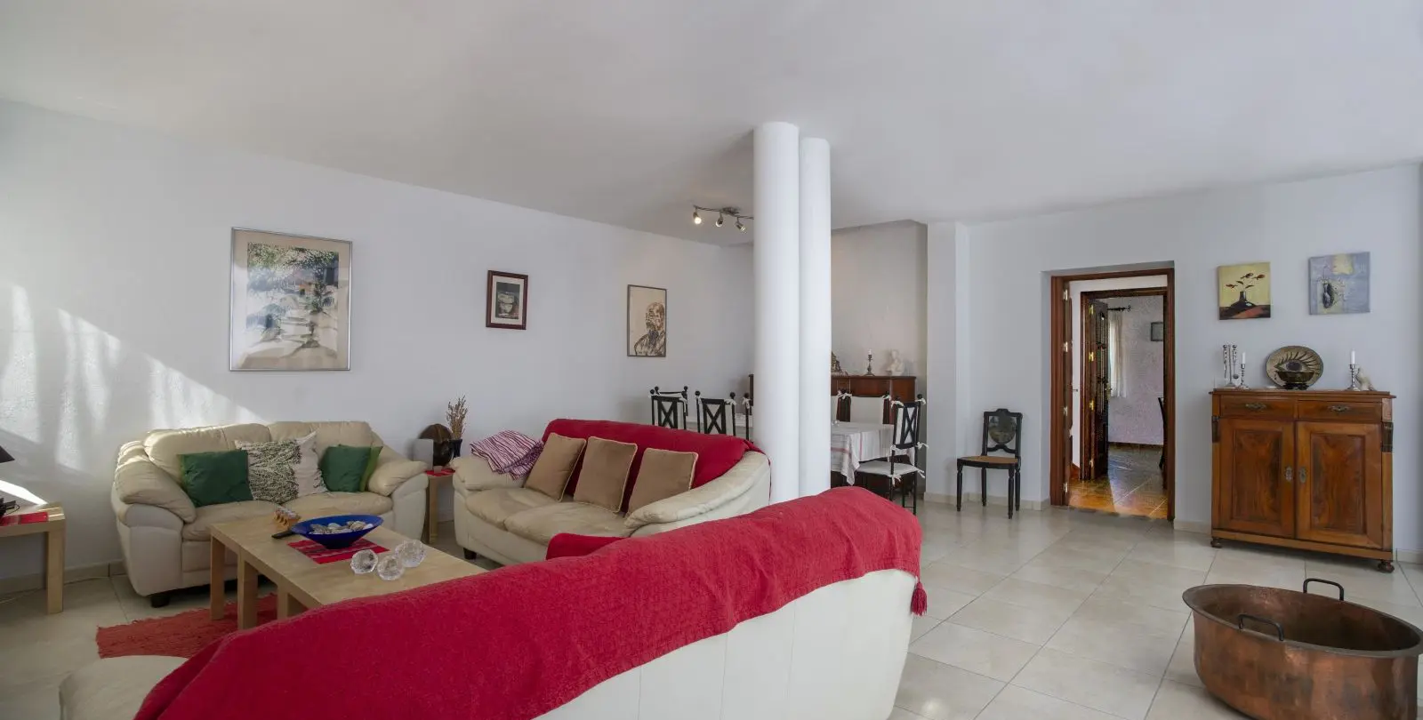 Sale of hostel in Pizarra 9
