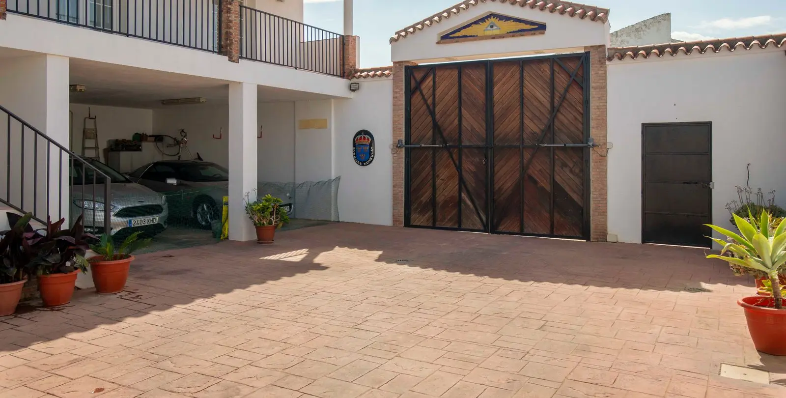 Sale of hostel in Pizarra 15