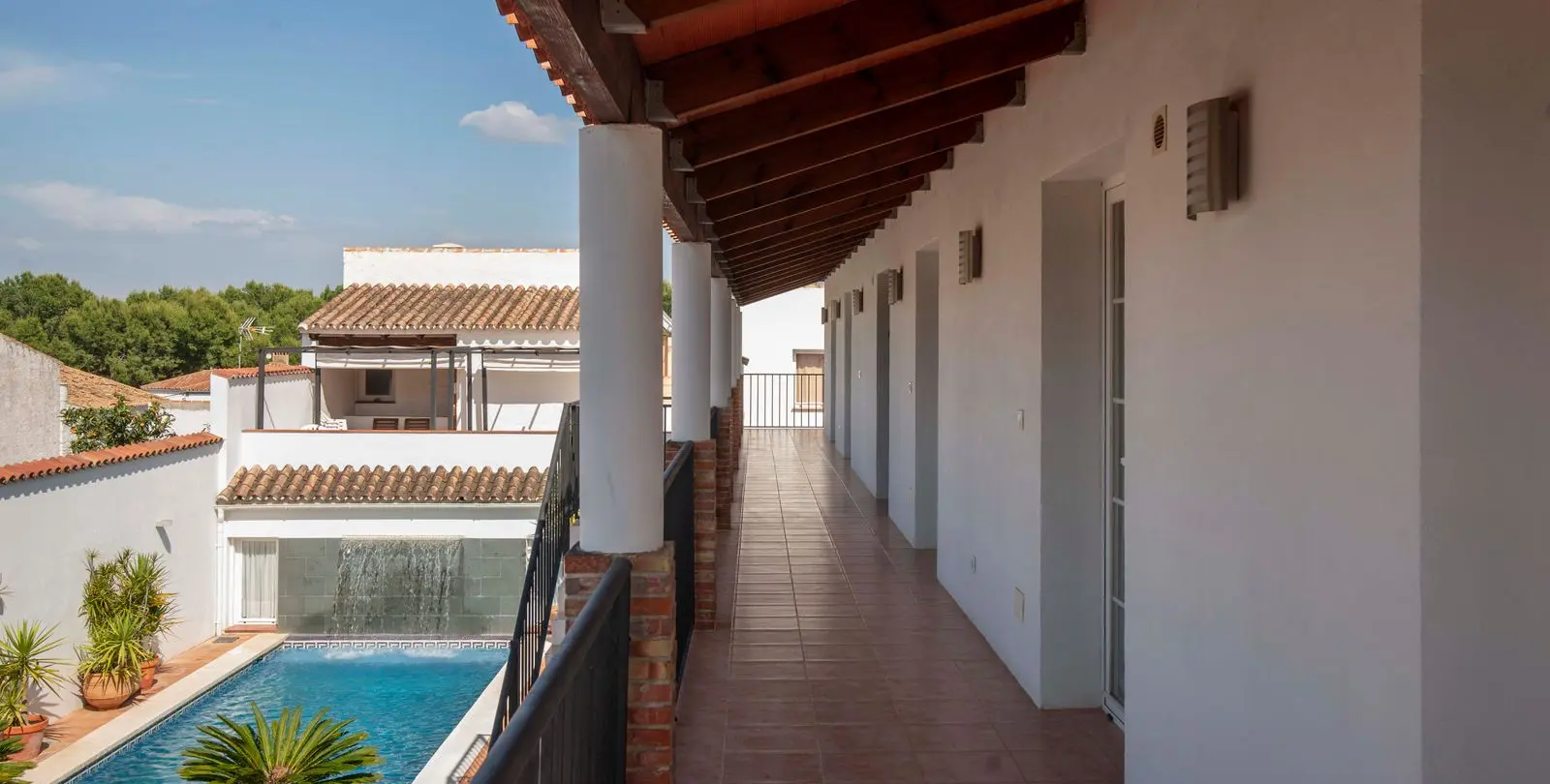 Sale of hostel in Pizarra 21