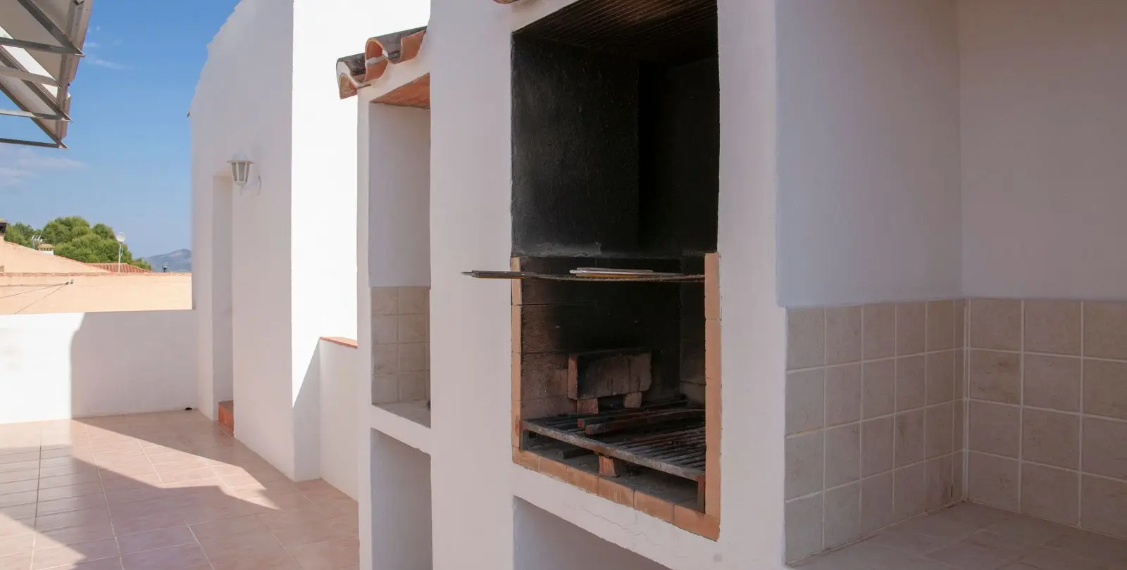 Sale of hostel in Pizarra 31