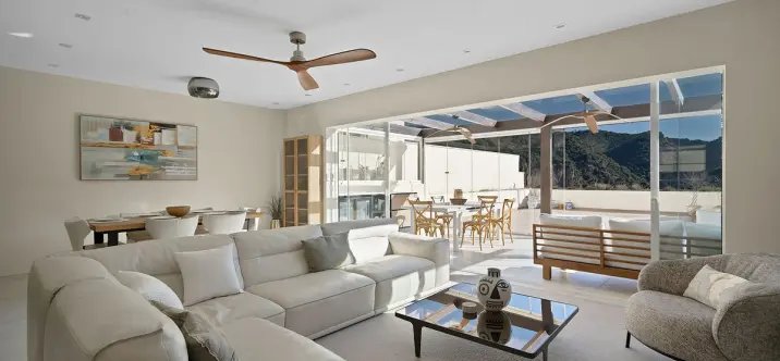 Townhouse R5229559 3