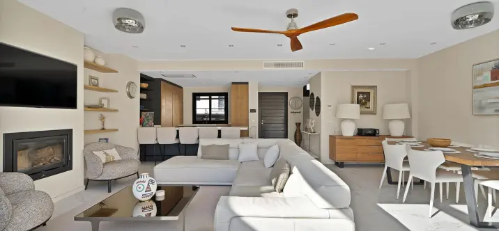 Townhouse R5229559 4