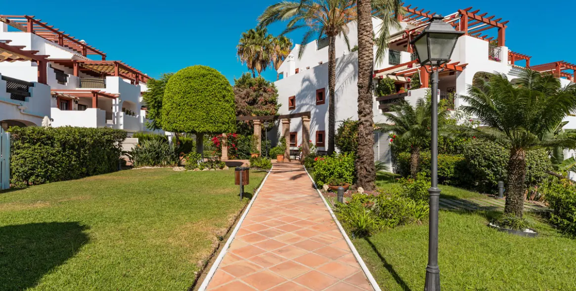 Продажа апартаментов на среднем этаже в San Pedro de Alcántara 18