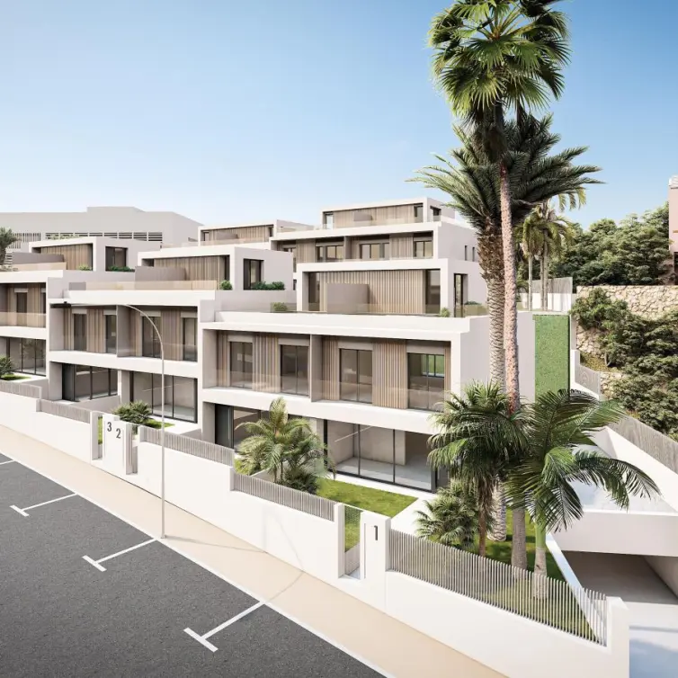 Sale of semi-detached house in Estepona
