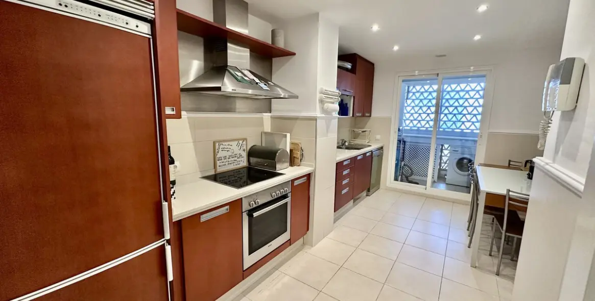 Venta de apartamento en planta media en San Pedro de Alcántara 4