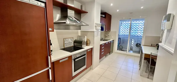 Venta de apartamento en planta media en San Pedro de Alcántara 3