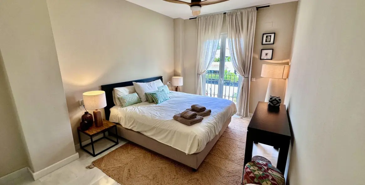 Venta de apartamento en planta media en San Pedro de Alcántara 9