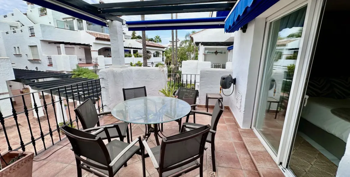 Venta de apartamento en planta media en San Pedro de Alcántara 14