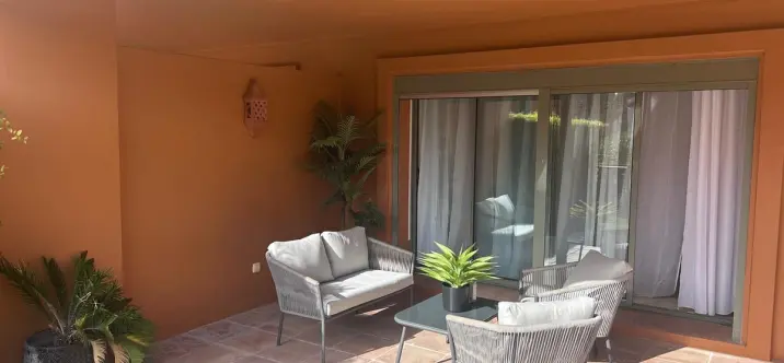 Продажа апартаментов на первом этаже в Benahavís 1