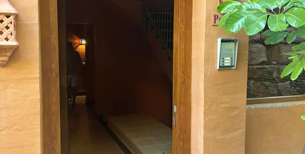 Продажа апартаментов на первом этаже в Benahavís 6