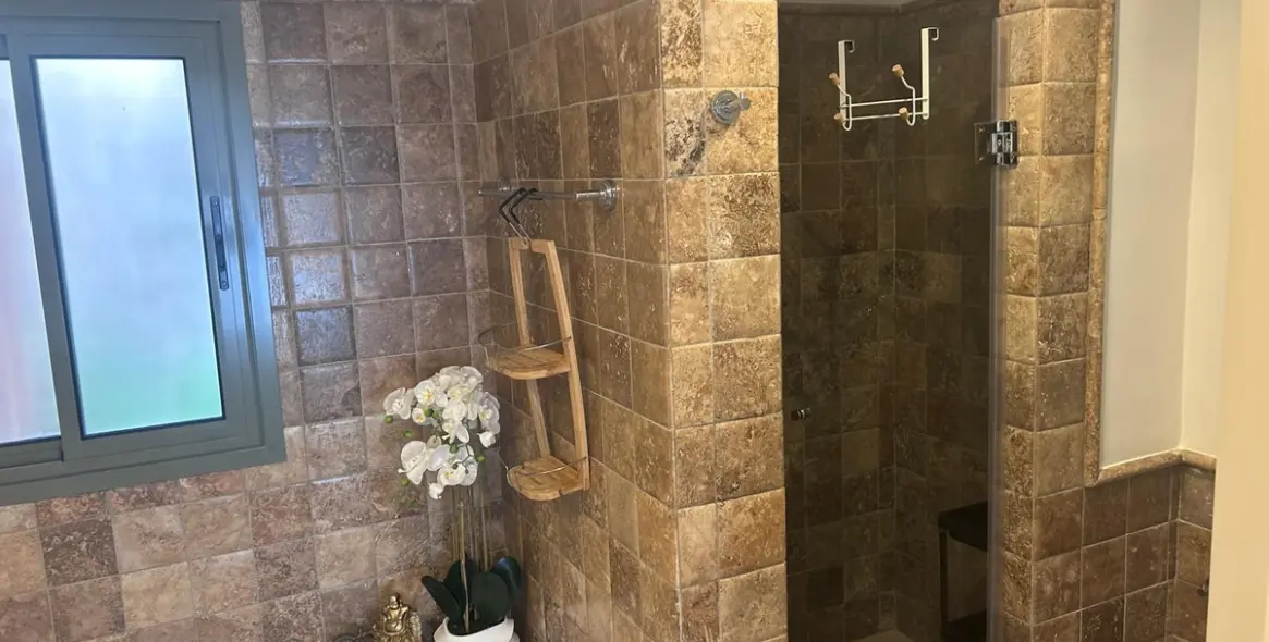 Venta de apartamento en planta baja en Benahavís 22