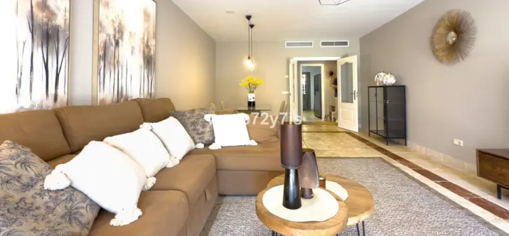 Продажа апартаментов на первом этаже в Estepona 2